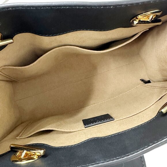 GUCCI Black Shoulder Bag - Picture 8 of 9